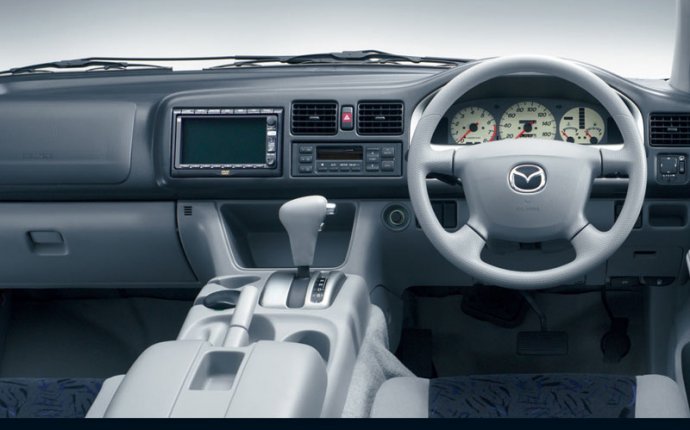 Mazda Bongo Friendee - технические характеристики и особенности
