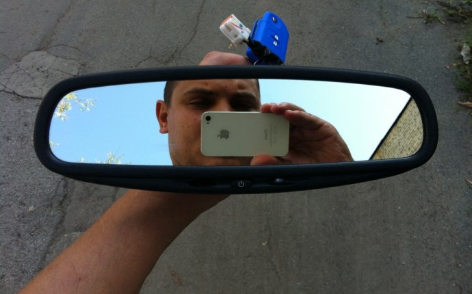 Зеркало с авто затемнением от Mazda 6 GH (2 поколение
